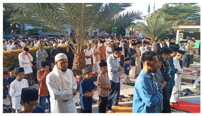 Masyarakat Pandeglang Rayakan Kemenangan dengan Khidmat di Masjid Agung Ar-Rahman (Banten TV)