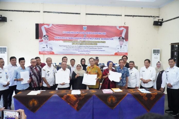 Pemkab Pandeglang Lakukan Penandatanganan Akta Notaris Serentak Pendirian Koperasi Merah Putih.