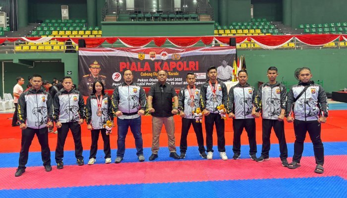 Karateka Polda Banten Sabet Tiga Medali di Kejurnas Piala Kapolri 2025. (Foto: Dok. Humas Polda Banten)