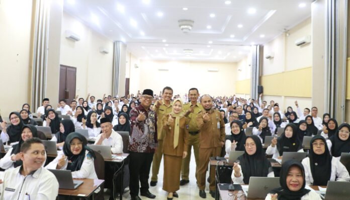 Bupati Serang Ratu Rachmatuzakiyah bersama jajaran pimpinan Pemkab Serang membuka Asesmen CACT BKN yang diikuti 2.000 ASN, Senin 11 Agustus 2025.