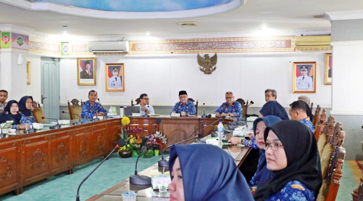 Suasana rapat pembahasan program Kabupaten Sehat.