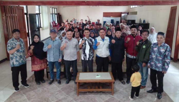 Dinas Sosial (Dinsos) Kabupaten Serang menggelar koordinasi dan sosialisasi Kampung Siaga Bencana Tahun 2025 kepada Tim Kampung Siaga Bencana (KSB) dari Kecamatan Cinangka dan Kecamatan Kopo. Kegiatan tersebut dilaksanakan di Kantor Dinas Sosial Kabupaten Serang pada tanggal 18 s/d. 19 Juni 2025.