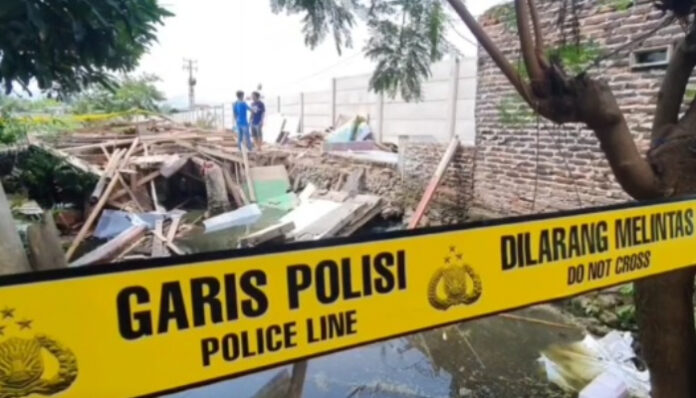 Dua Pekerja Tewas Tertimpa Dinding di Cilegon