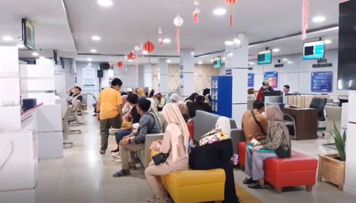Penerbitan NIB Pandeglang naik 35 persen, industri dominasi perizinan.