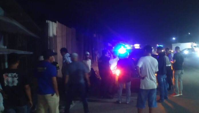 Lapak tuak di Kampung Citawa, Desa Kibin, Kecamatan Cikande, digerebek polisi bersama aparat desa dan masyarakat, Selasa malam, 26 Agustus 2025.