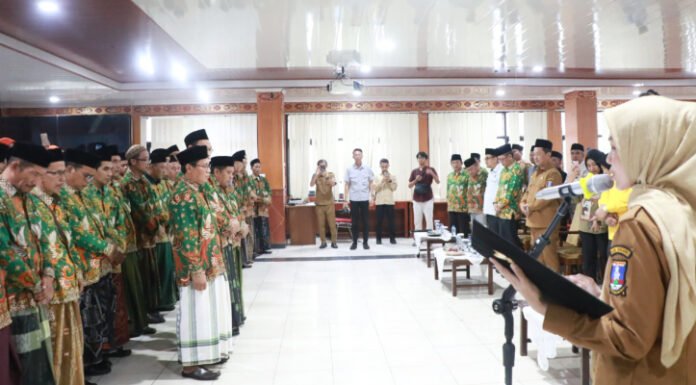 Pengurus FKDT Kabupaten Serang dikukuhkan Bupati Ratu Rachmatuzakiyah, di Aula Tb. Suwandi, Senin 11 Agustus 2025.