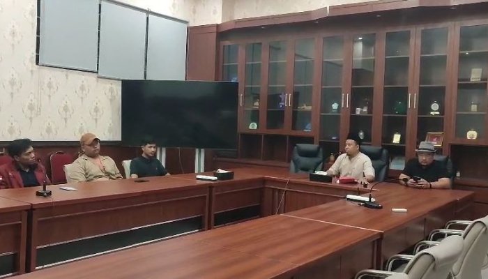 Universitas Bina Bangsa (UNIBA) Banten merespons dengan serius aspirasi mahasiswa.