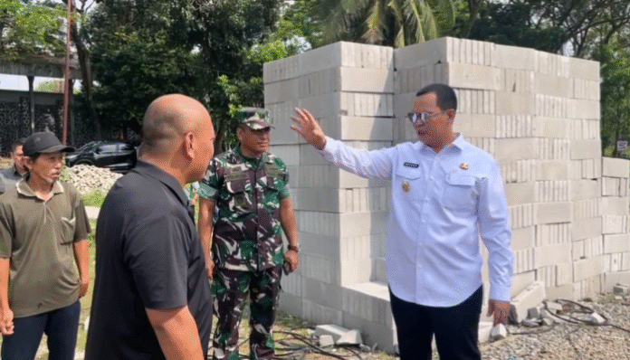 Wali Kota Serang tinjau pembangunan sarana penunjang olahraga