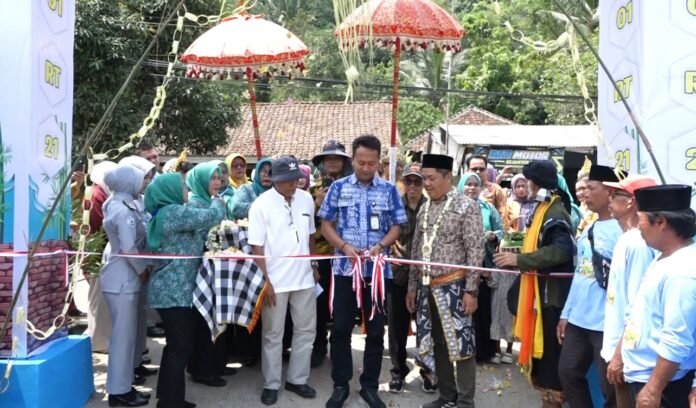 Penilaian Bulan Bakti Gotong Royong (BBGR) tahun 2025 di Kecamatan Padarincang (Bantentv.com)
