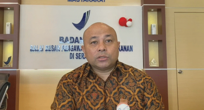 Kepala BPOM Serang, Mojaza Sirait saat menyampaikan perkara peredaran produk berbahaya (Bantentv.com/ Imron)