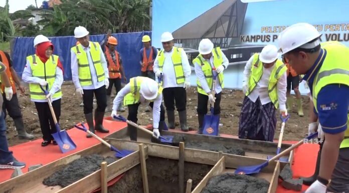 Peletakan Batu Pertama Kampus Politeknik Volunteer X di Volunteer Park PMI (Bantentv.com)