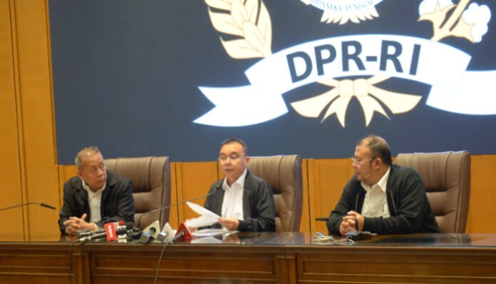 Wakil Ketua DPR RI Sufmi Dasco Ahmad saat konferensi pers di Kompleks Parlemen Senayan, Jakarta.