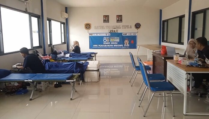 Kemenhub dan PMI gelar donor darah di Terminal Mandala Lebak (Banten TV)