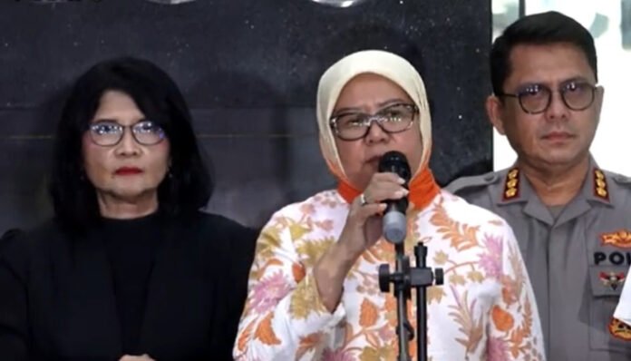 Kompolnas Ida Oetari sebut Bripka rohmat tidak sengaja lindas Affan, dalam konferensi pers di depan Gedung TNCC Mabes Polri, Kamis, 4 September 2025. Foto: Youtube/@TvRadioPolri)