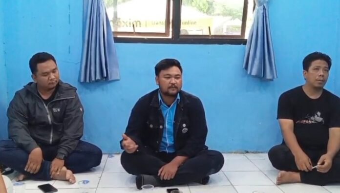 Permintaan maaf secara lisan yang disampaikan oleh Ilham atas ucapannya beberapa waktu lalu yang menyinggung profesi wartawan (Bantentv.com/ Rangga)