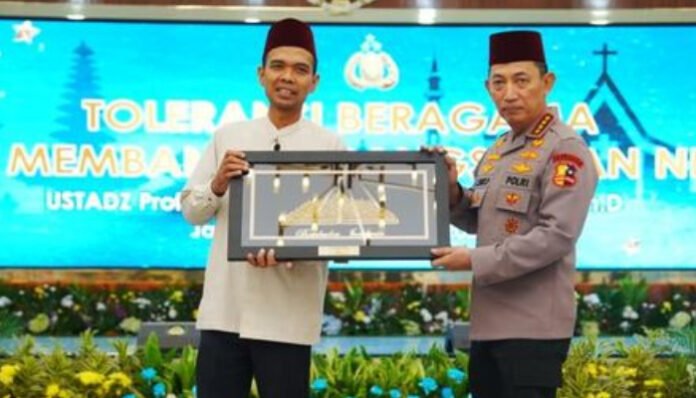 UAS Ceramah di Mabes Polri