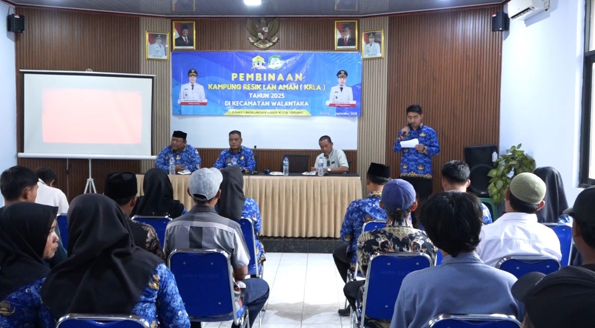 Pemerintah Kota Serang melalui Dinas Lingkungan Hidup (DLH) mengadakan kegiatan sosialisasi dan pembinaan kepada masyarakat Walantaka pada Rabu, 17 September 2025 (Bantentv.com)