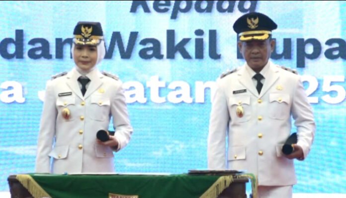 Selama 100 hari kerja, Bupati Serang Rachmatuzakiyah bersama Wakil Bupati Najib Hamas telaha merealisasikan sejumlah program prioritas.