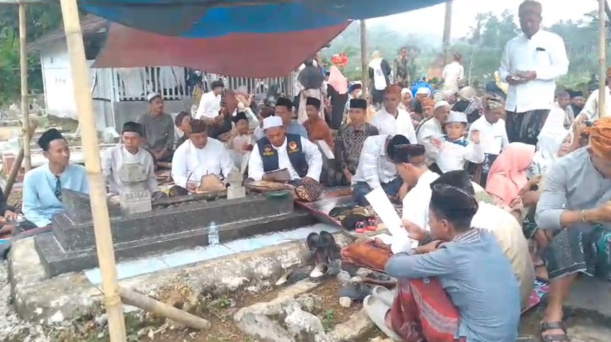 Ziarah akbar warga Kasepuhan Adat Citorek, Desa Citorek, Kecamatan Cibeber, Kabupaten Lebak (Bantentv.com/ Nano)