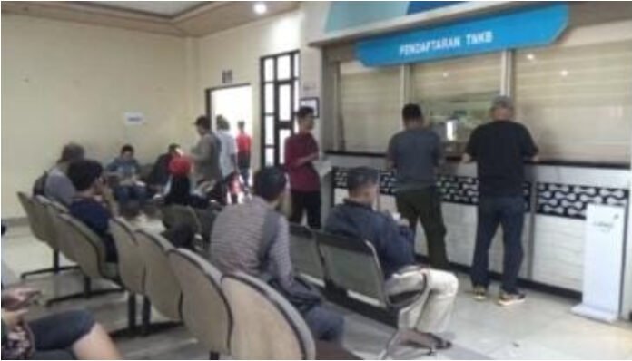 188 Ribu Kendaraan di Ciputat Manfaatkan Program Pemutihan 188 Ribu Kendaraan di Ciputat Manfaatkan Program Pemutihan