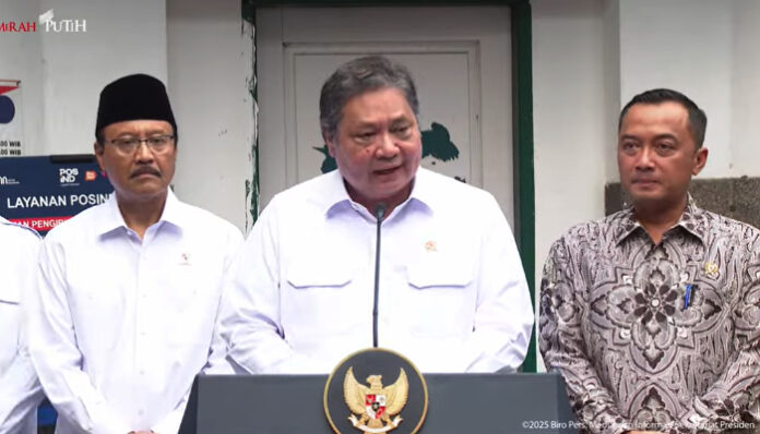 Menko Perekonomian Airlangga Hartarto bersama jajaran umumkan BLT akan cair pekan depan.