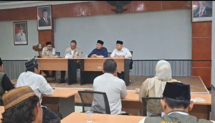 Alumni Santri Lirboyo Datangi KPID Banten