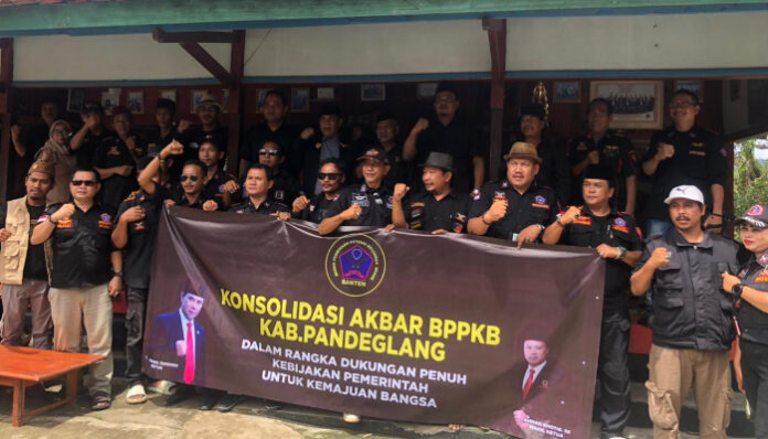 BPPKB Pandeglang berfoto bersama usai acara konsolidasi akbar,