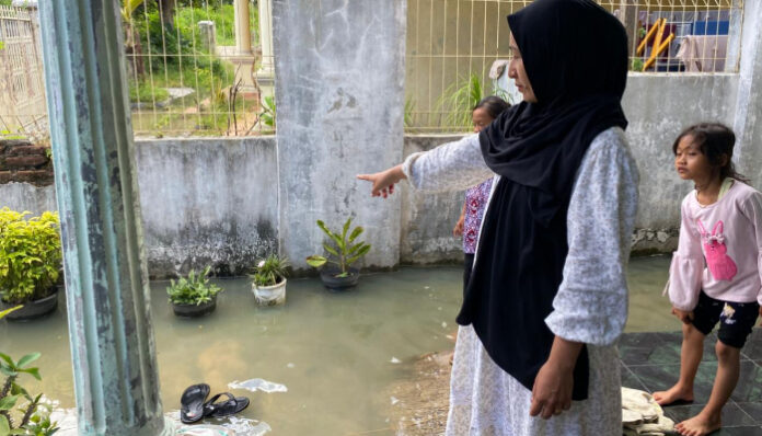 Warga Desa Puser Kabupaten Serang desak normalisasi sungai Ciujung lama.