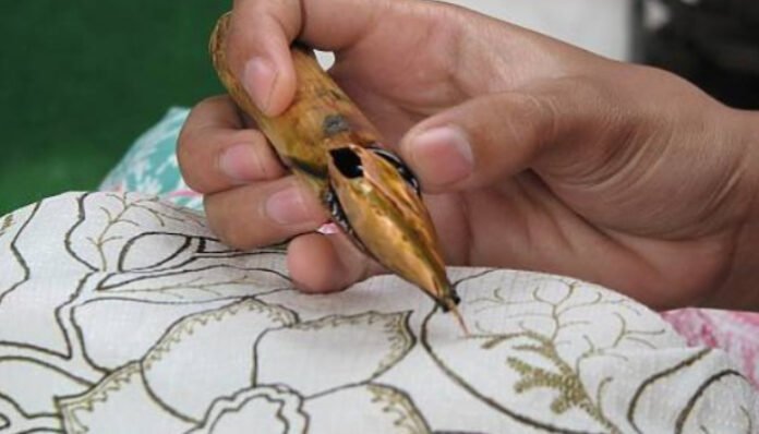 Batik Simbol Diplomasi Budaya Indonesia di Dunia Internasional.