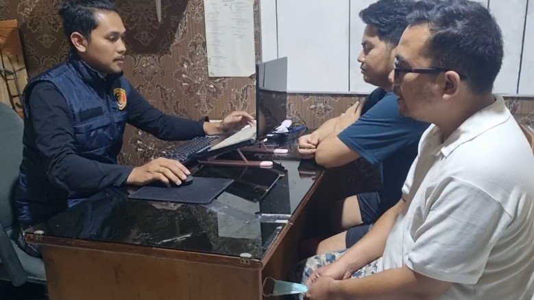 Pemeriksaan Komisaris dan Direktur Perusahaan yang diduga menggelapkan uang perusahaan senilai Rp150 Juta (Bantentv.com)
