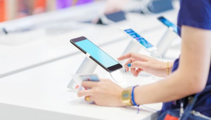 Ilustrasi jual beli handphone (Foto : Pinterest/n79news digital)