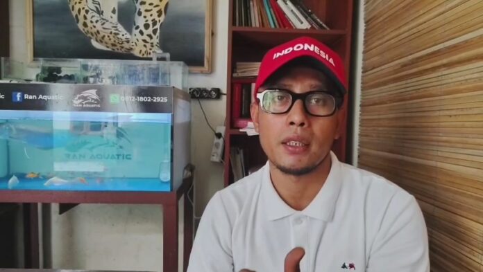 Kades Munjul mengakui bahwa dirinya dalam video mesum yang viral di media sosial (Bantentv.com/ Rangga)