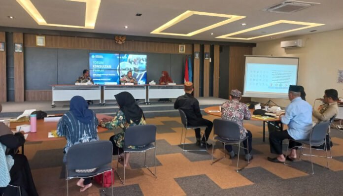 Suasana Forum Konsultasi Publik 2025 di Kantor Bahasa Banten, Kamis, 16 Oktober 2025.