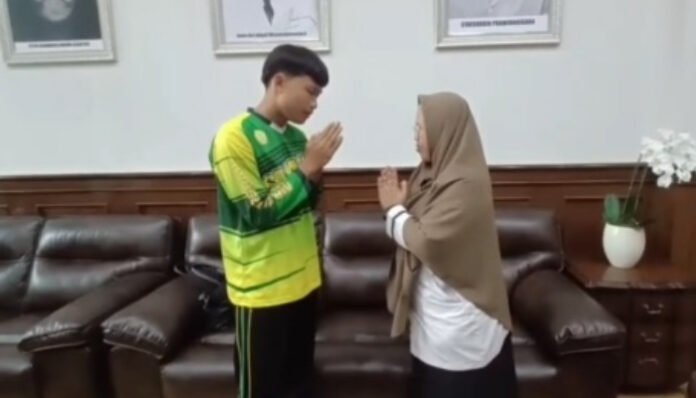 Kepsek dan Siswa SMAN 1 Cimarga Saling Memaafkan (Foto/Bantentv.com)