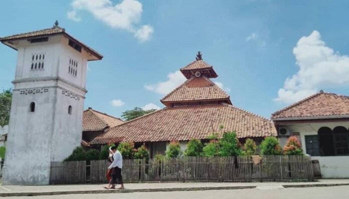 Masjid Kasunyatan kecamatan kasemen kota serang (Foto : x/ banten_pemprov)