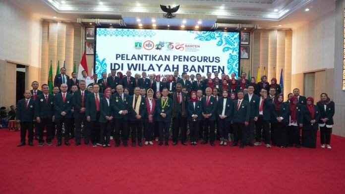 Pelantikan Pengurus Ikatan Dokter Indonesia (IDI) Wilayah Banten masa bakti 2025–2028 di Pendopo Gubernur Banten, Rabu, 22 Oktober 2025.