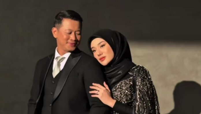 Potret Clara Shinta dan Suami (Foto : Instagram/@clarashintareal)