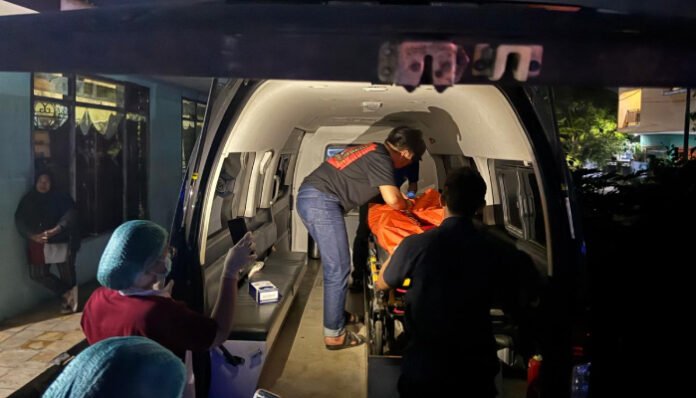 Polisi Evakuasi Jasad Pria di Ciruas, Diduga Serangan Jantung.