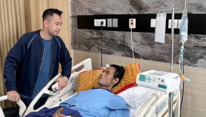 Kondisi Kesehatan Memprihatinkan, Raffi Ahmad Bawa Fahmi Bo ke Rumah Sakit