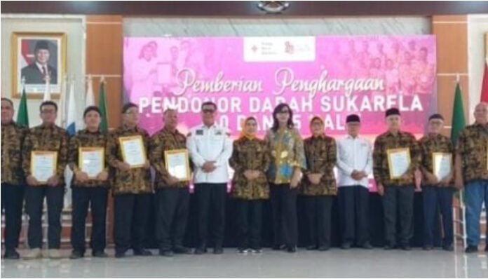 Ratusan Pendonor Darah Sukarela Terima Penghargaan