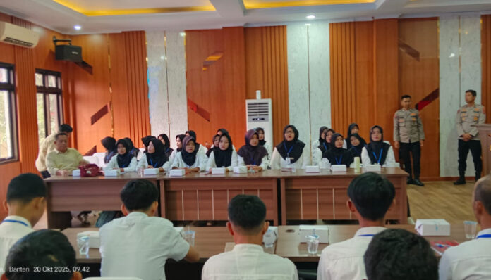 Polres Serang Latih 51 Relawan SPPG Jaga Keamanan Pangan Program MBG.