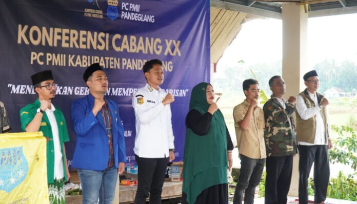 Wabup Pandeglang Iing Andri Supriadi membuka Konfercab XX PC PMII Pandeglang di Ponpes Al-Kalam Jiput, Jumat (10_10_2025).