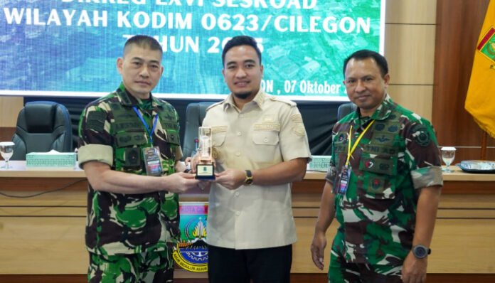 Wali Kota Cilegn Robinsar Sambut Peserta KKL Seskoad (Foto : Bantentv.com/Aliyandra)