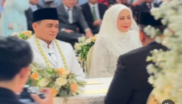 Wamenag Romo Muhammad Syafi’I menikah, sejumlah tokoh besar hadir.