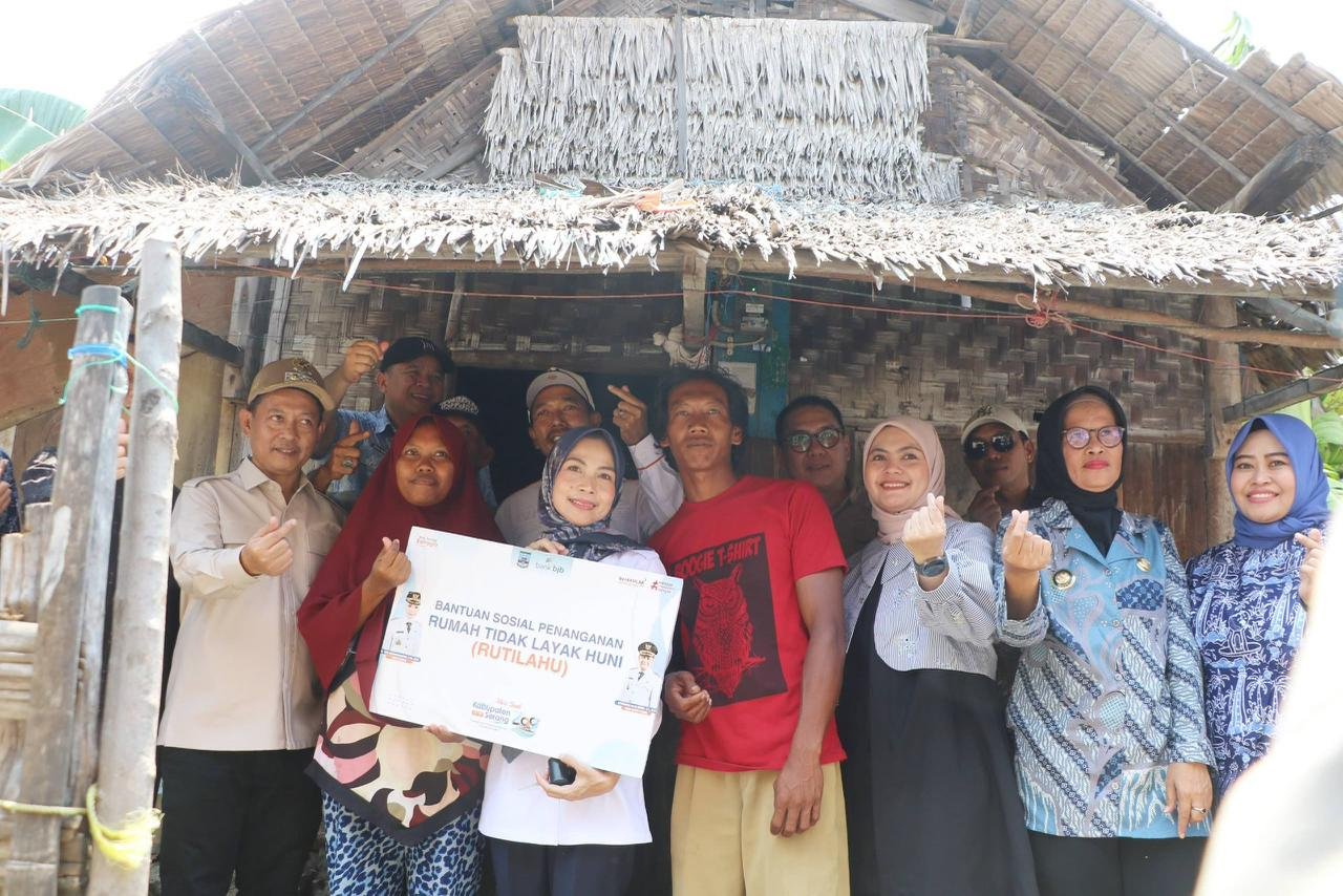 Bupati Serang jadikan Pulo Panjang Desa Percontohan Bersih dari sampah (Bantentv.com/ Riki)