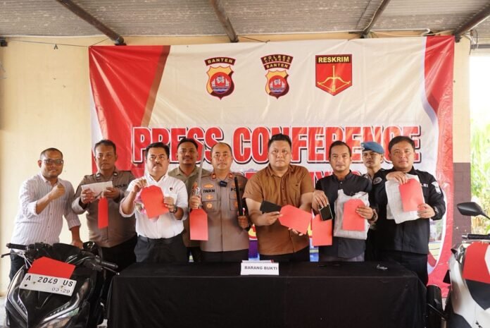 Konferensi pers kasus tawuran pelajar dengan senjata tajam oleh Polres Cilegon (Bantentv.com/ Ali)