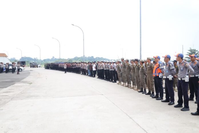 Polda Banten Siapkan 235 Personel Pengamanan pada pertandingan I-League Pegadaian Championship (Bantentv.com/ Imron) Polda Banten Siapkan 235 Personel Pengamanan pada pertandingan I-League Pegadaian Championship (Bantentv.com/ Imron)