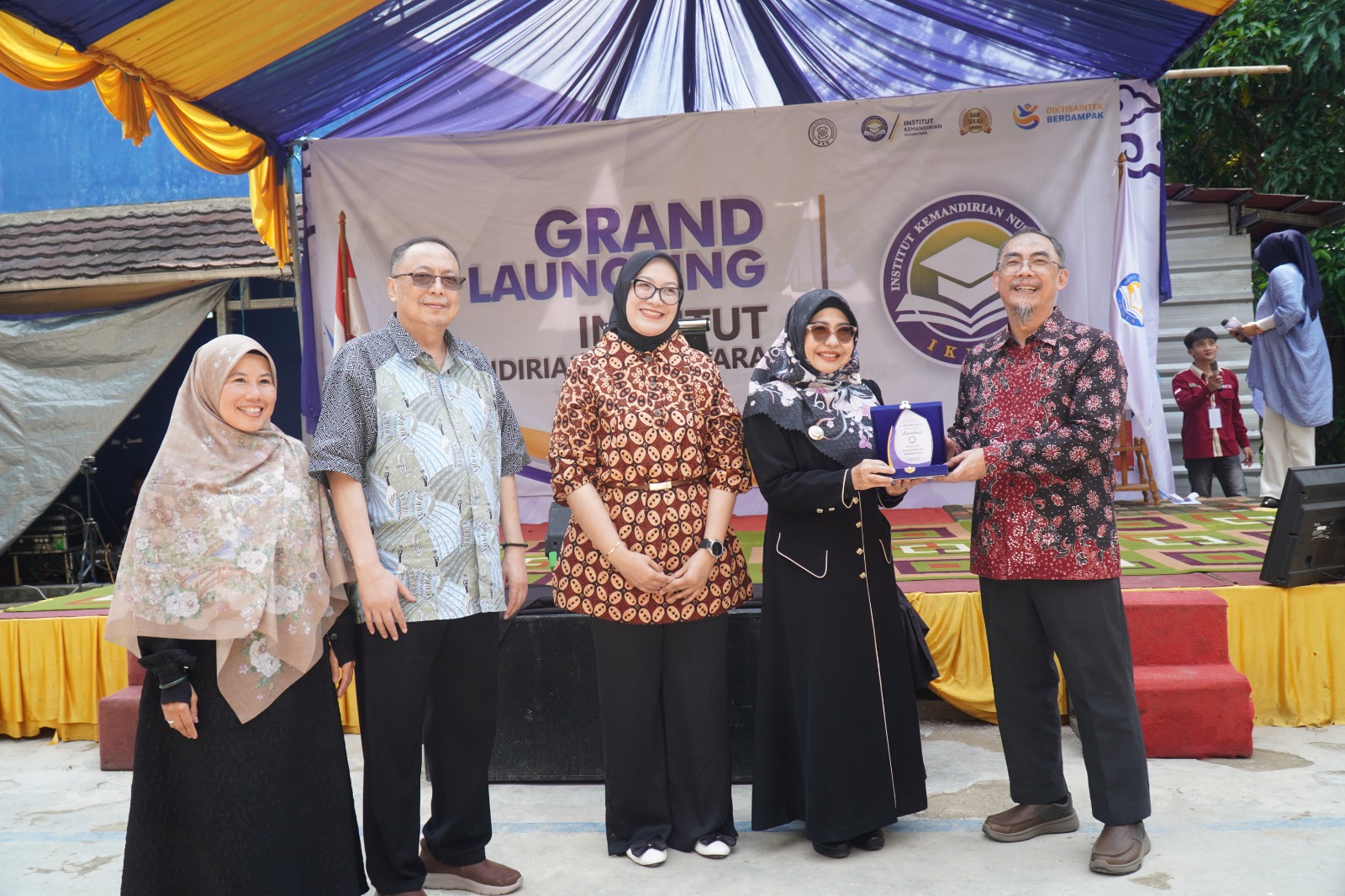 Grand Launching Institut Kemandirian Nusantara (IKNUS) yang berlangsung di Kampus IKNUS, Kampung Cikondang, Kelurahan Pandeglang, Kecamatan Pandeglang, Sabtu, 18 Oktober 2025 (Bantentv.com/ Rangga)