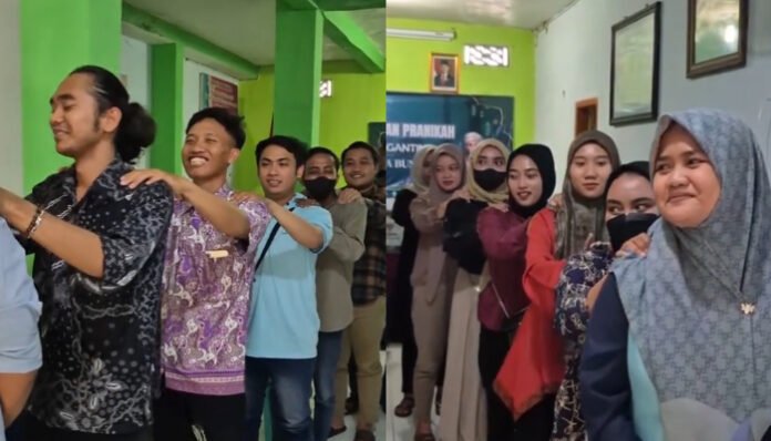 Fenomena yel-yel viral ‘Kakek Nenek Pijit-pijitan’ dari Kantor Urusan Agama (KUA) dalam program bimbingan pranikah, di Bungah, Gresik jawa TImur.