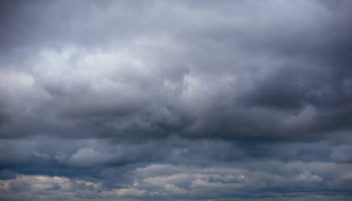 ilustrasi awan tebal (Foto/iStockphoto)